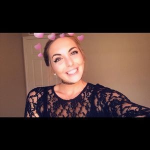 Meet your Posher, Kayla